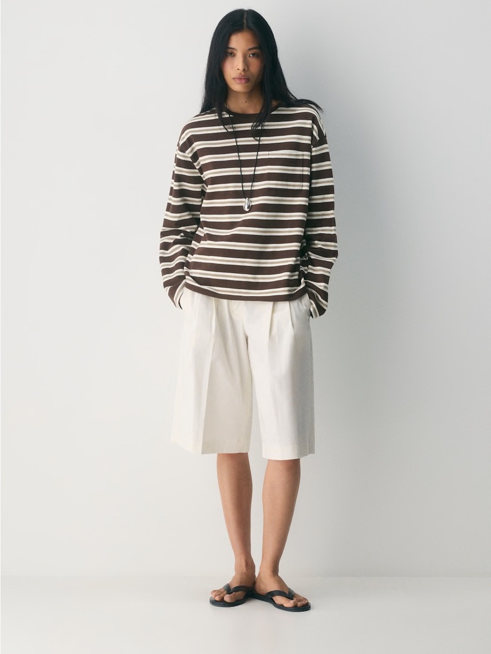 Aritzia Haverford chino shorts